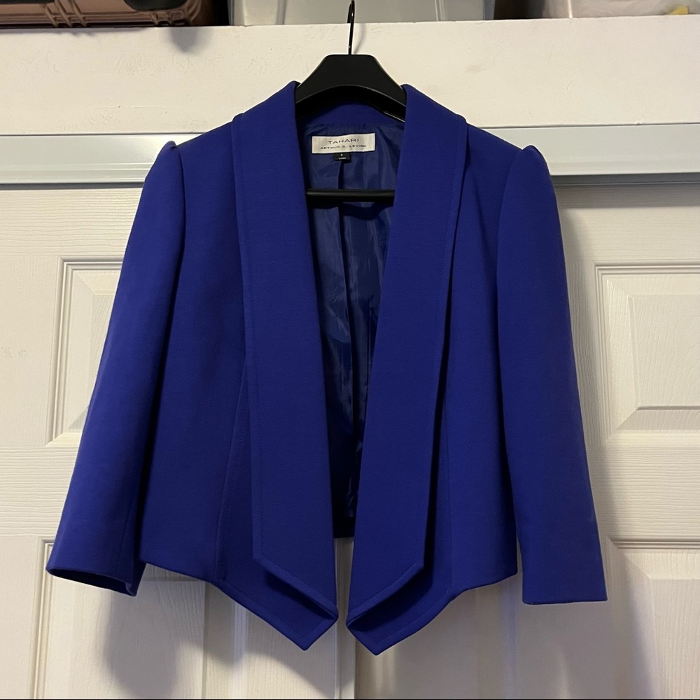 Tahari Arthur S. Levine Blazer Size 8